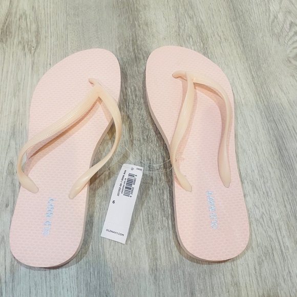 LOT OF 7 PAIRS OLD NAVY FLIP FLOPS. SIZE 6. New - Picture 5 of 14